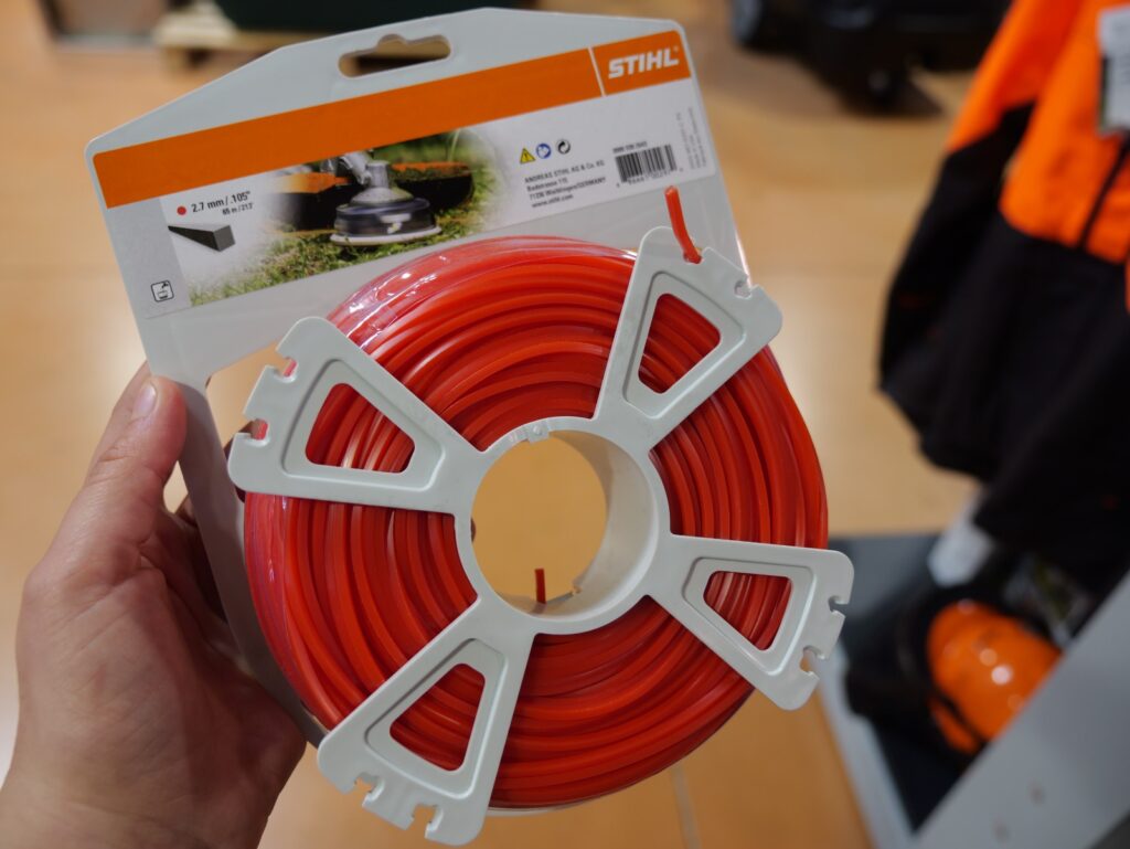 Fil débroussailleuse STIHL chez Défi-Mat Jardin votre spécialiste motoculture