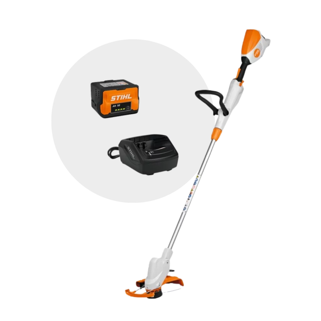Coupe-bordures à batterie STIHL FSA 50 PACK avec batterie et chargeur, disponible chez Défi-Mat Jardin.
