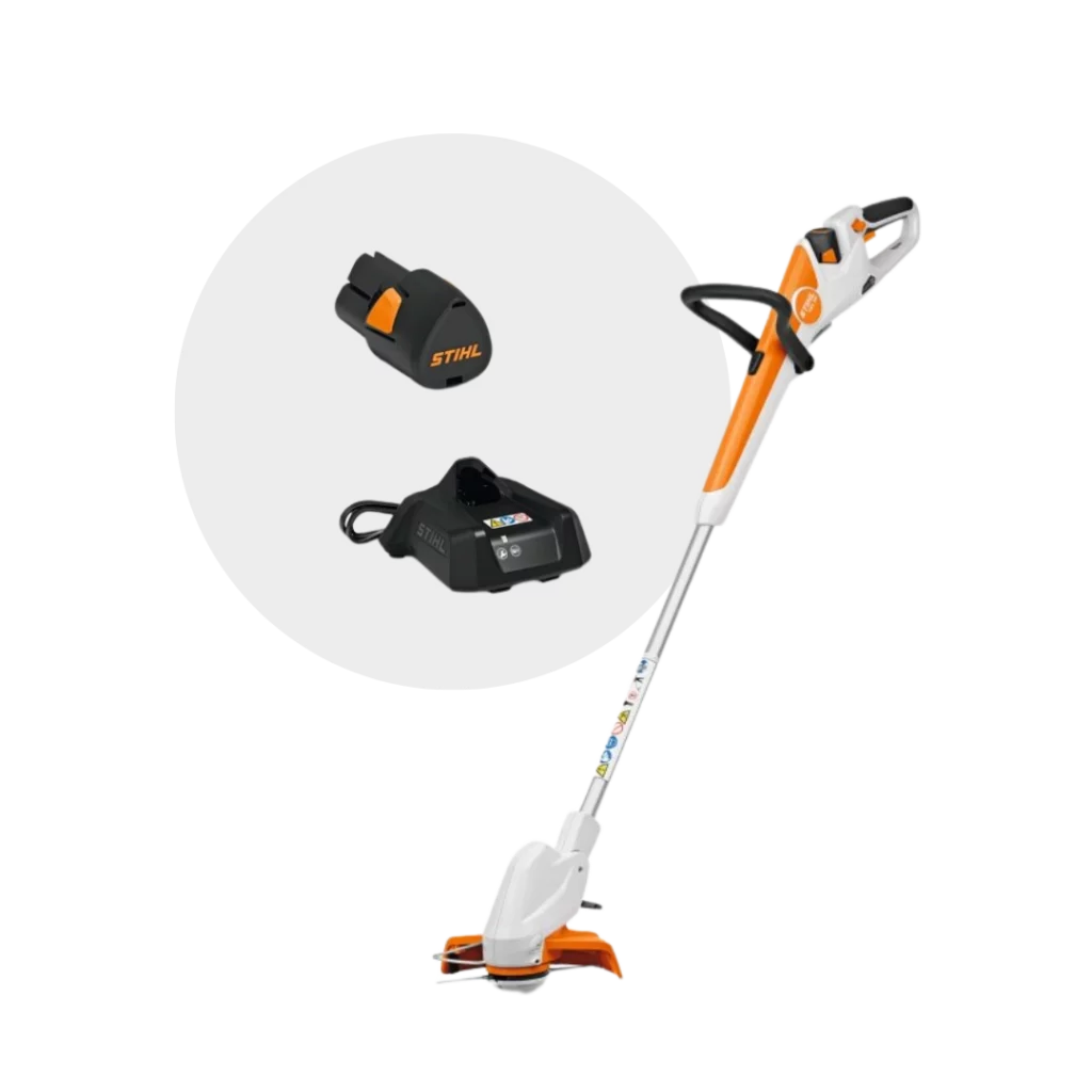 Coupe-bordures à batterie STIHL FSA 30 PACK avec batterie et chargeur, disponible chez Défi-Mat Jardin.