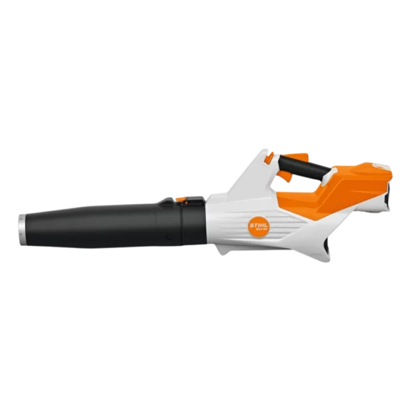 Souffleur à batterie STIHL BGA 60 avec puissance réglable pour l'entretien des espaces verts, disponible chez Défi-Mat Jardin.